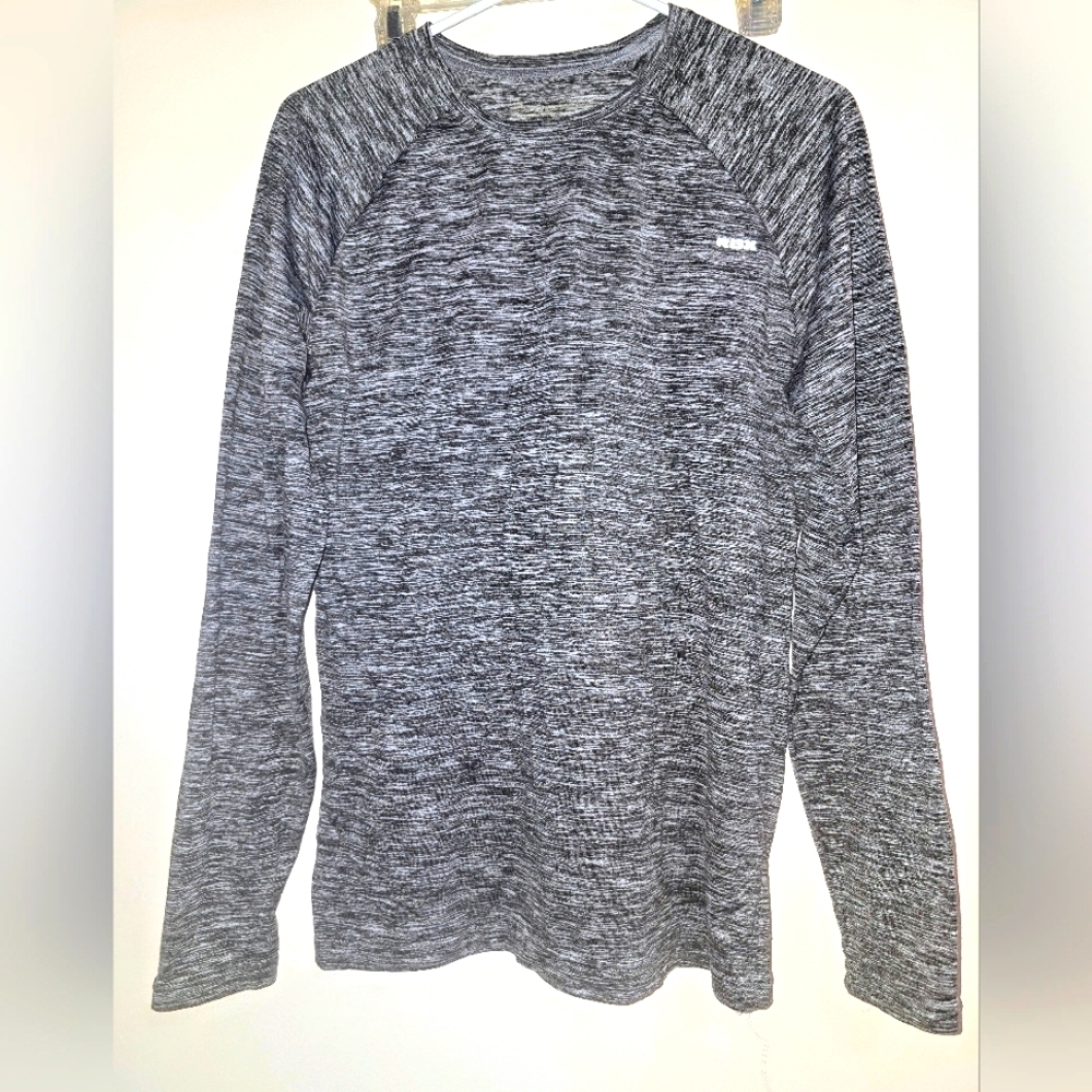 EUC - Men's Gray RBX Long Sleeve Athletic Shirt - L